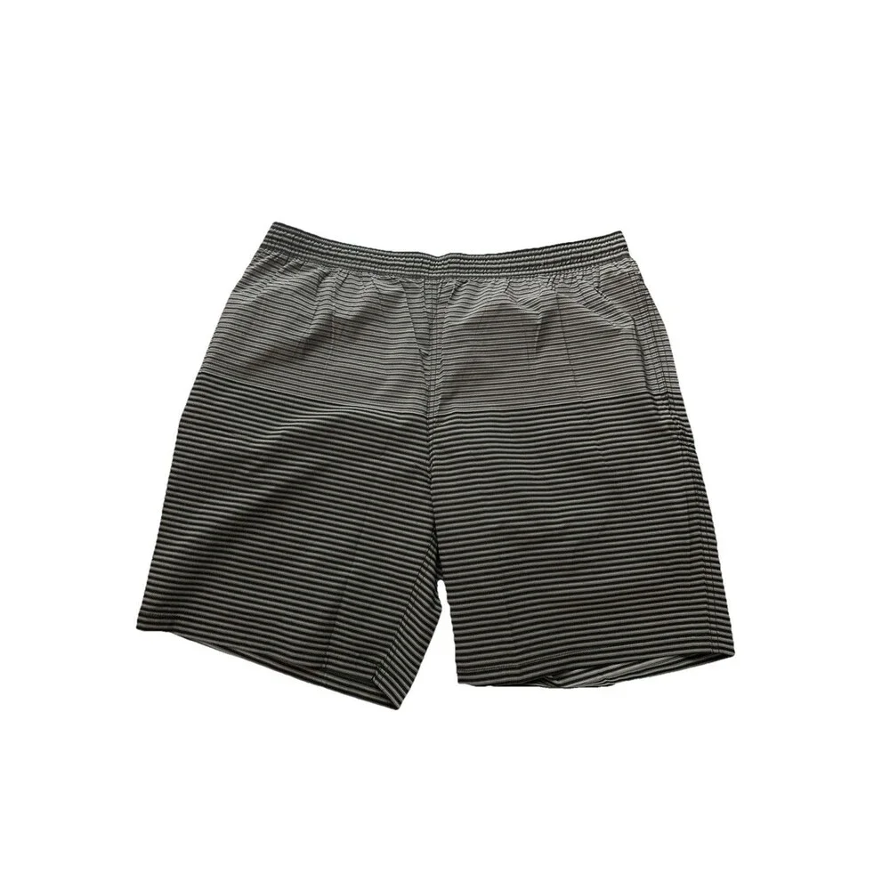 Kirkland Signature  Men's Swim Shorts Trunks Stripe Gray Black Stretch